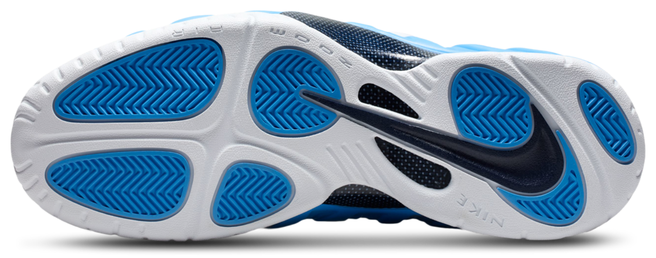 Nike Air Foamposite Pro Image 5 of 5. Tap to open photo gallery.