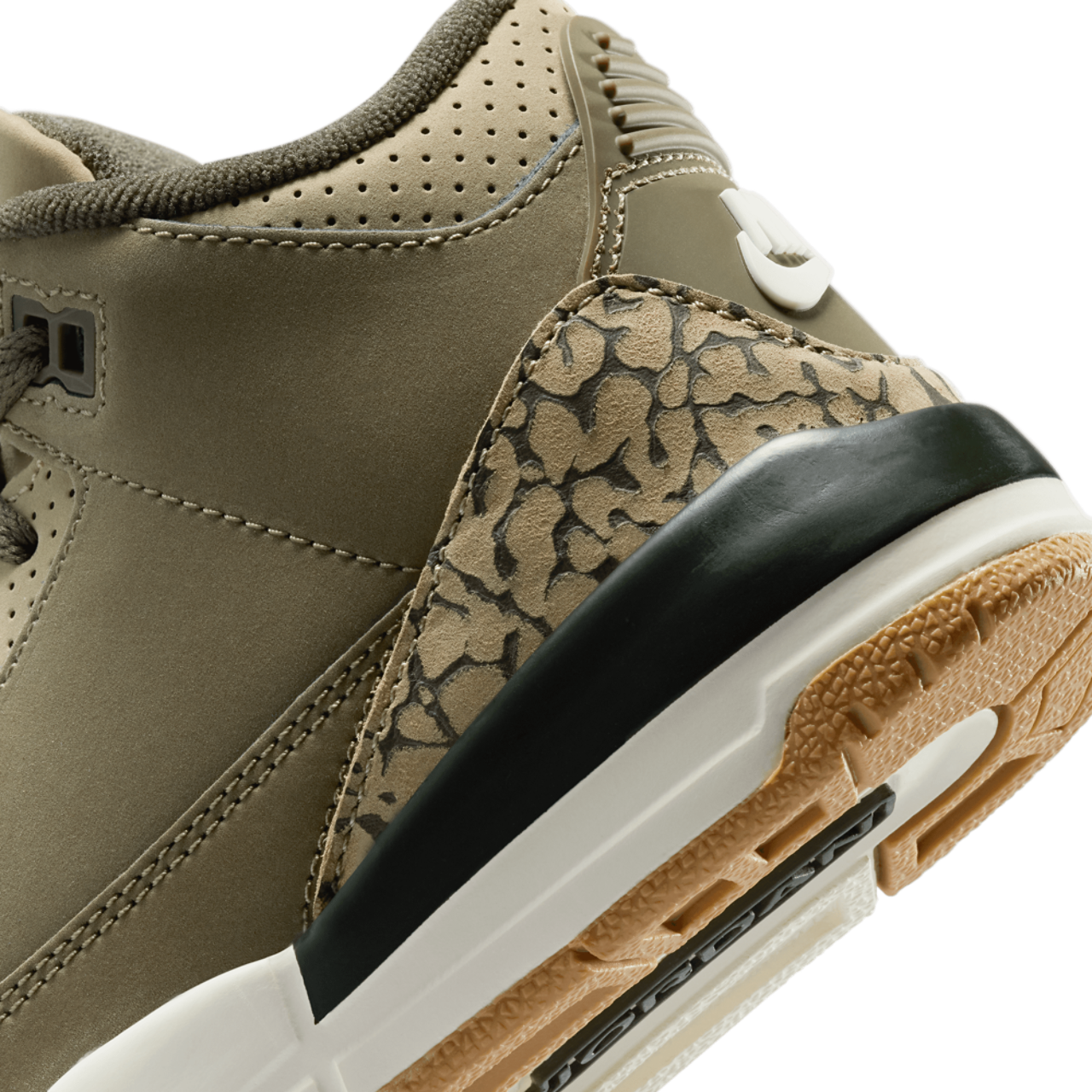 Jordan Retro 3 Image 8 of 8. Tap to open photo gallery.