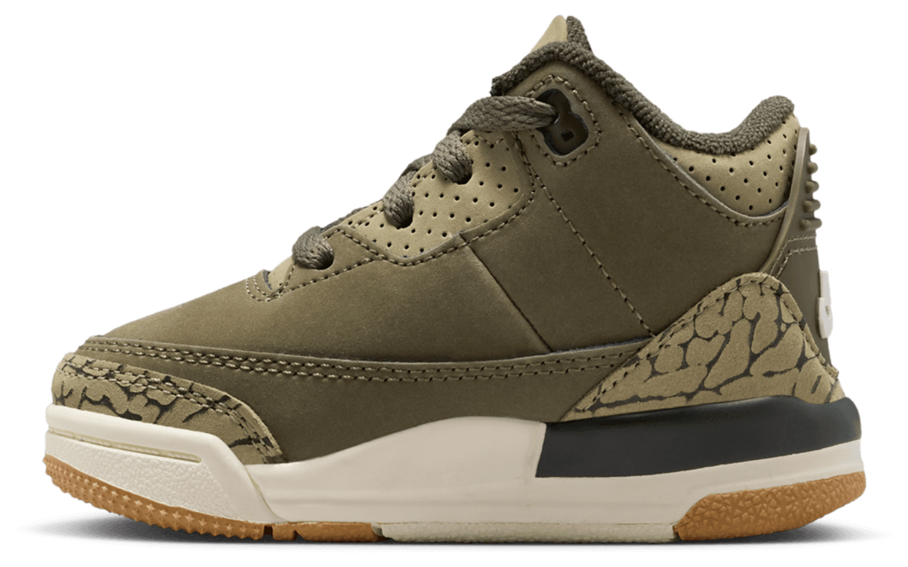 Jordan Retro 3 Image 2 of 7. Tap to open photo gallery.