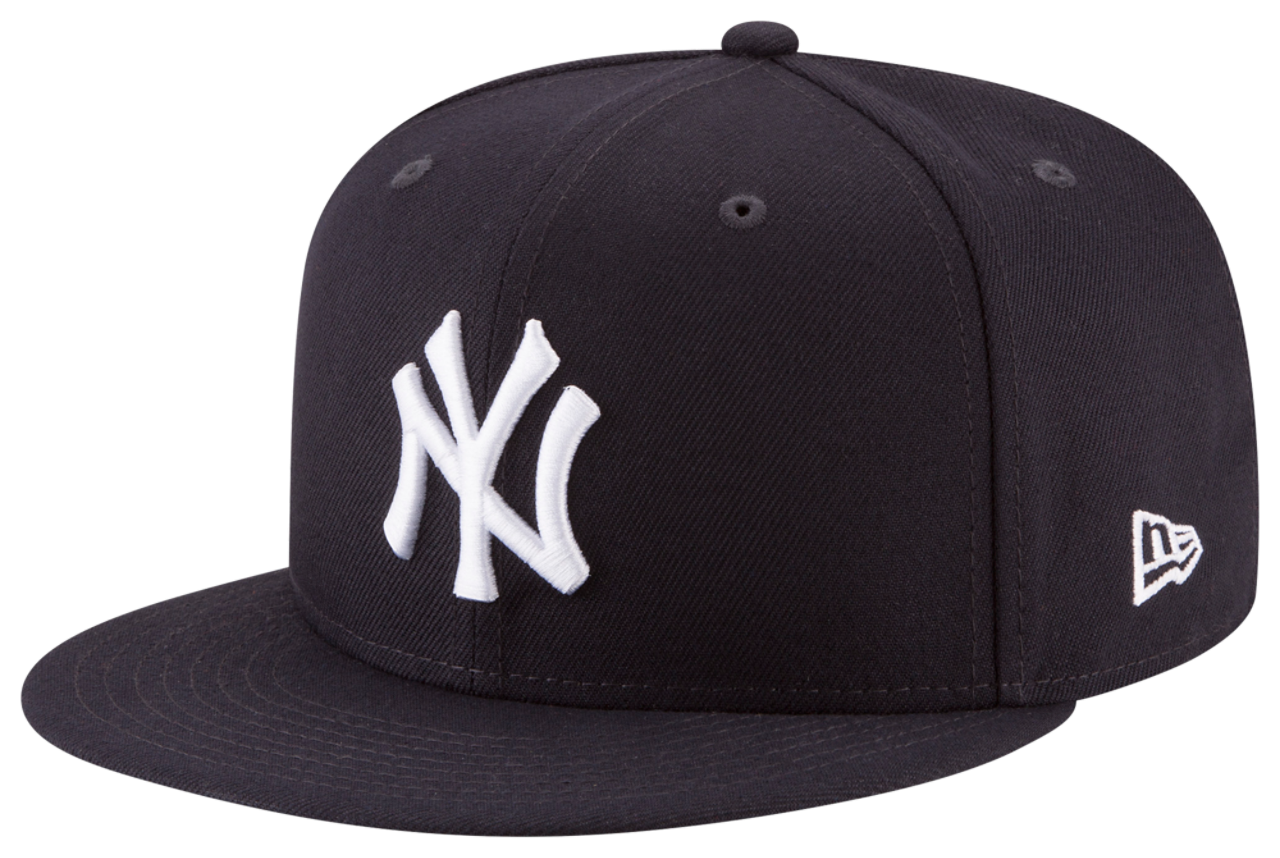 New Era Yankees 9Fifty Snapback Cap Image 2 of 7. Tap to open photo gallery.