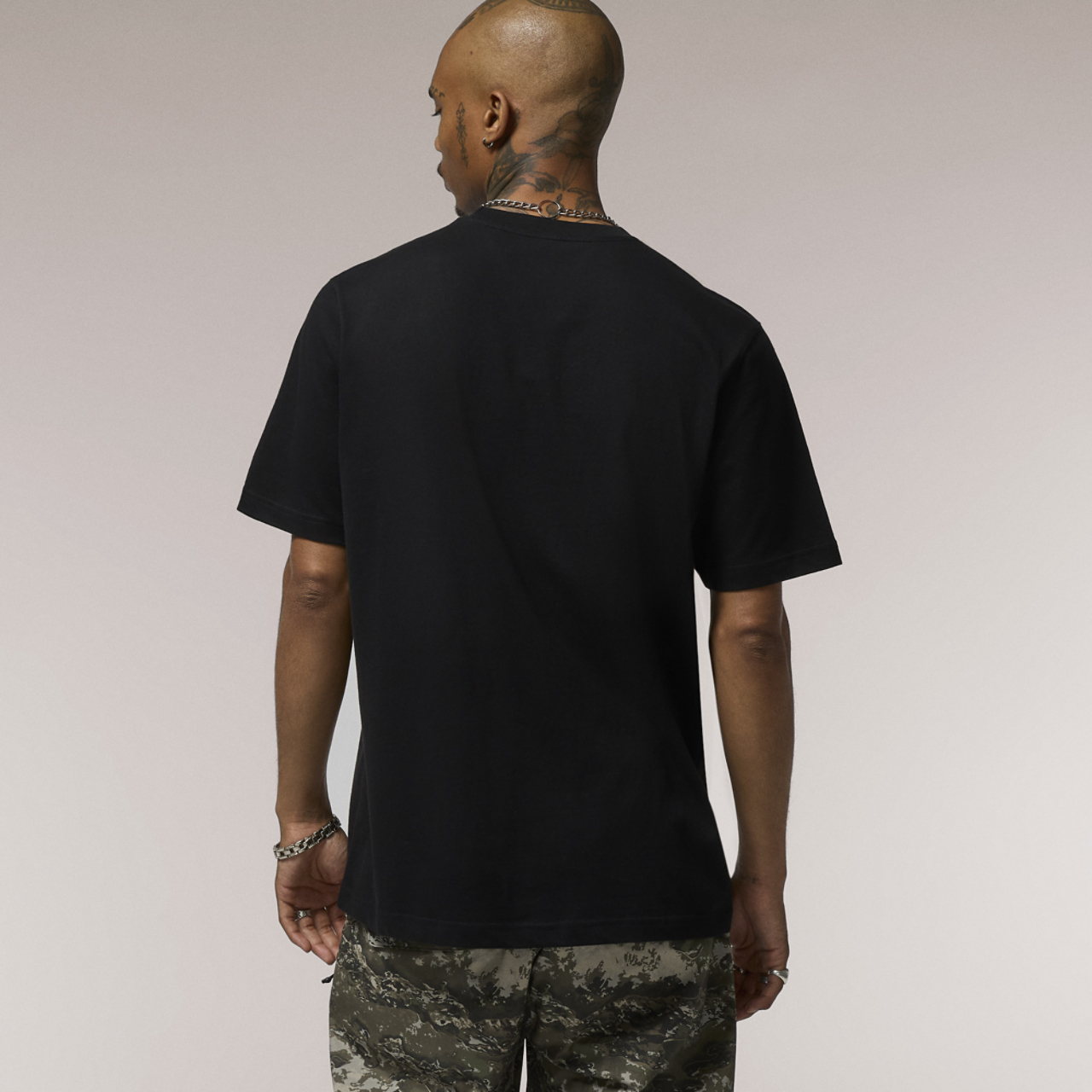 LCKR Mosswood Basic T-Shirt Image 3 of 6. Tap to open photo gallery.