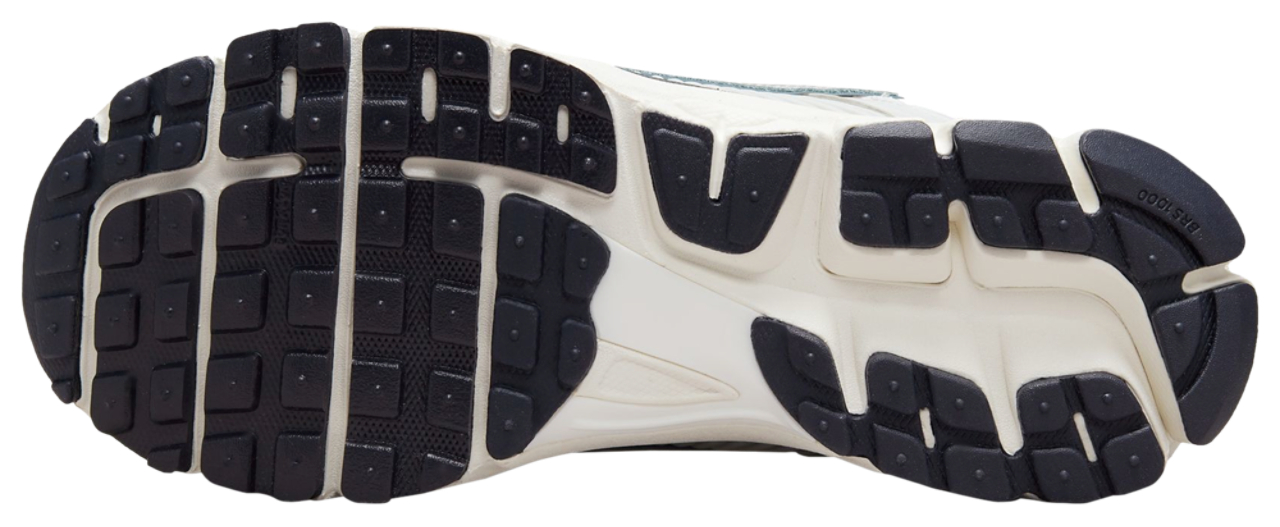 Nike Zoom Vomero 5  Image 6 of 6. Tap to open photo gallery.