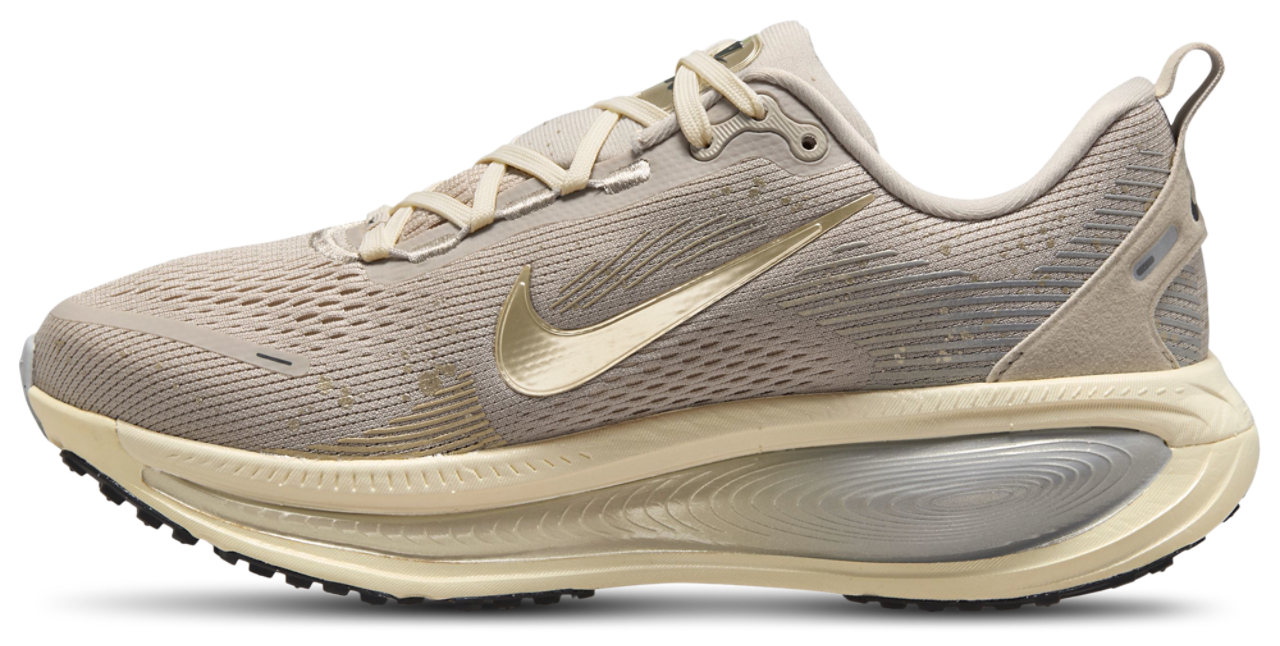 Nike Vomero 18 SE  Image 2 of 4. Tap to open photo gallery.