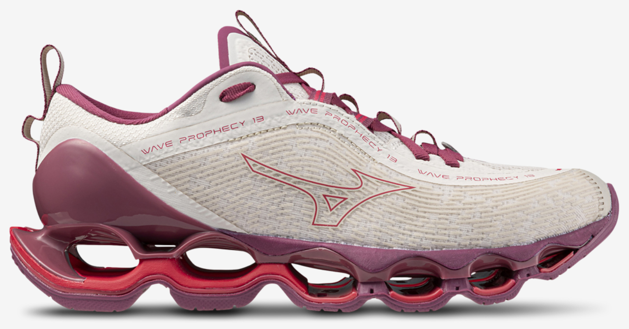 Mizuno Wave Prophecy 13  Image 1 of 5. Tap to open photo gallery.