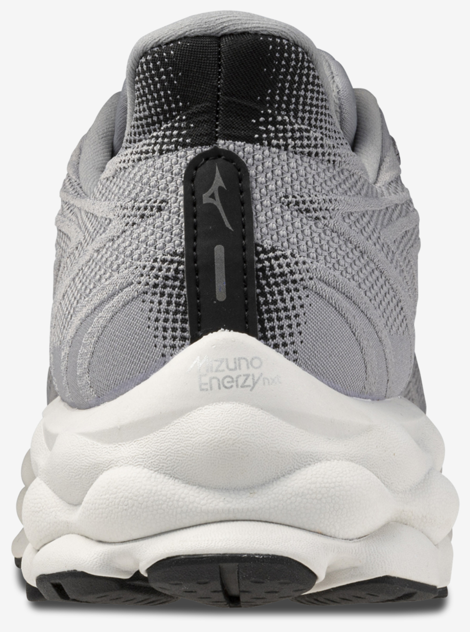 Mizuno Wave Sky 8 Image 3 of 5. Tap to open photo gallery.