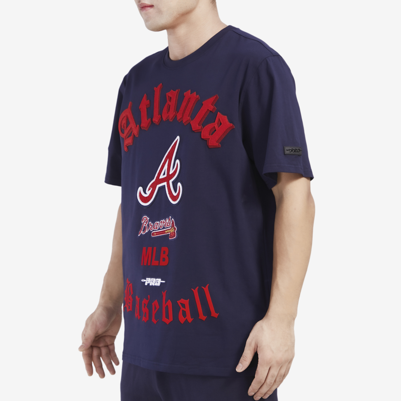 Pro Standard BRAVES OLD ENGLISH SJ TEE Image 3 of 4. Tap to open photo gallery.
