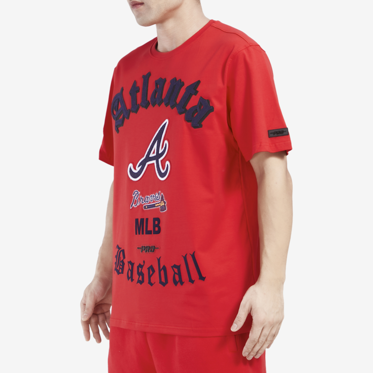 Pro Standard BRAVES OLD ENGLISH SJ TEE Image 3 of 4. Tap to open photo gallery.