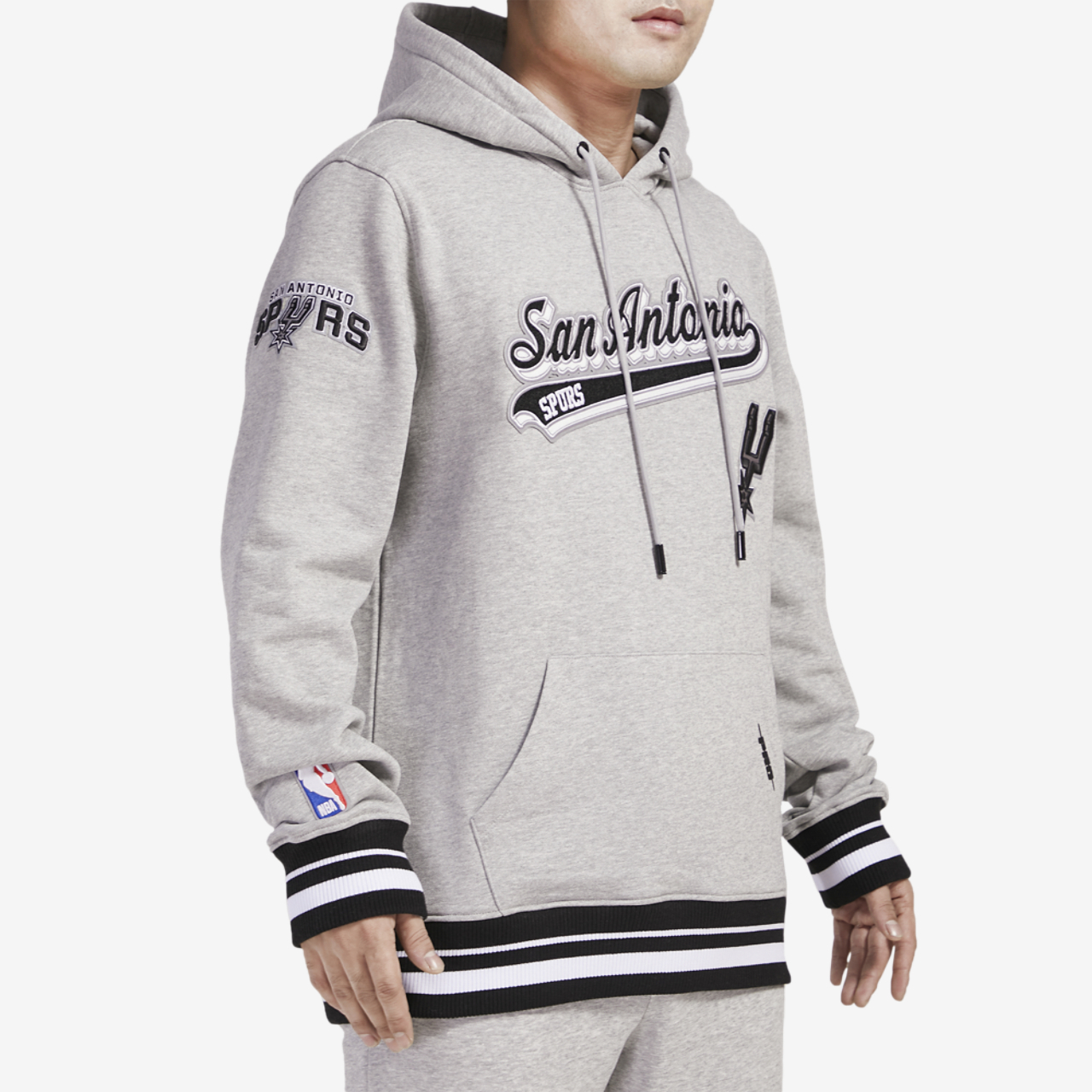 Pro Standard SPURS SCRIPT TAIL RIB FLC PO HOODIE Image 4 of 4. Tap to open photo gallery.