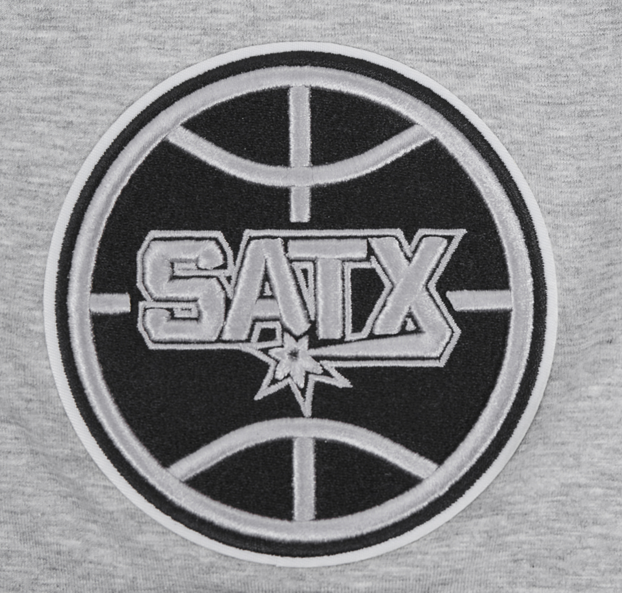 Pro Standard SPURS SCRIPT TAIL SJ TEE Image 7 of 7. Tap to open photo gallery.