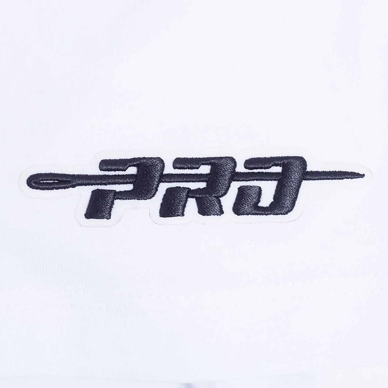 Pro Standard Yankees Classic DS T-Shirt Image 6 of 6. Tap to open photo gallery.