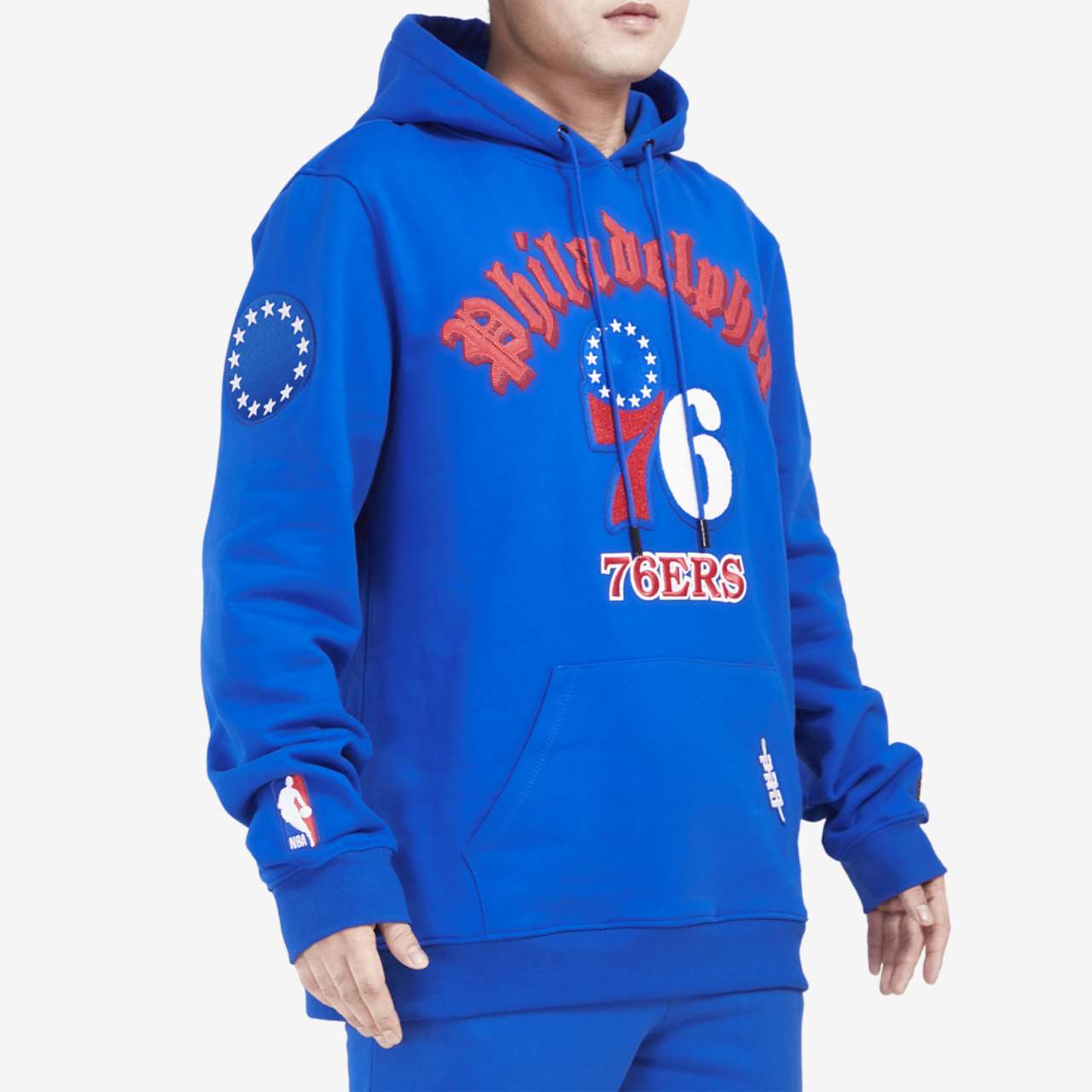 Pro Standard 76ERS OLD ENGLISH FLC PO HOODIE Image 4 of 4. Tap to open photo gallery.