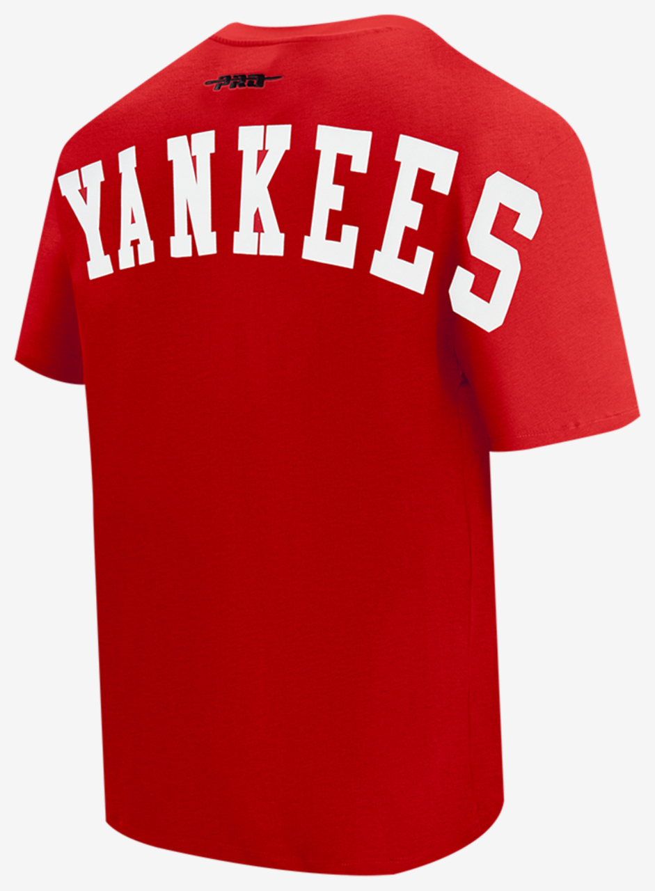Pro Standard NEW YORK YANKEES TOP Image 2 of 5. Tap to open photo gallery.