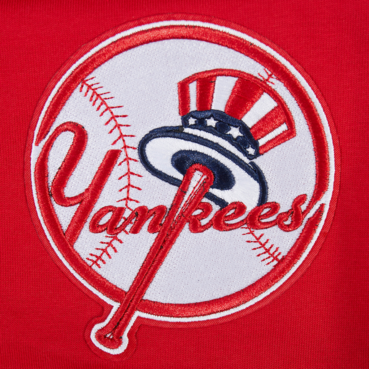 Pro Standard NEW YORK YANKEES TOP Image 3 of 5. Tap to open photo gallery.