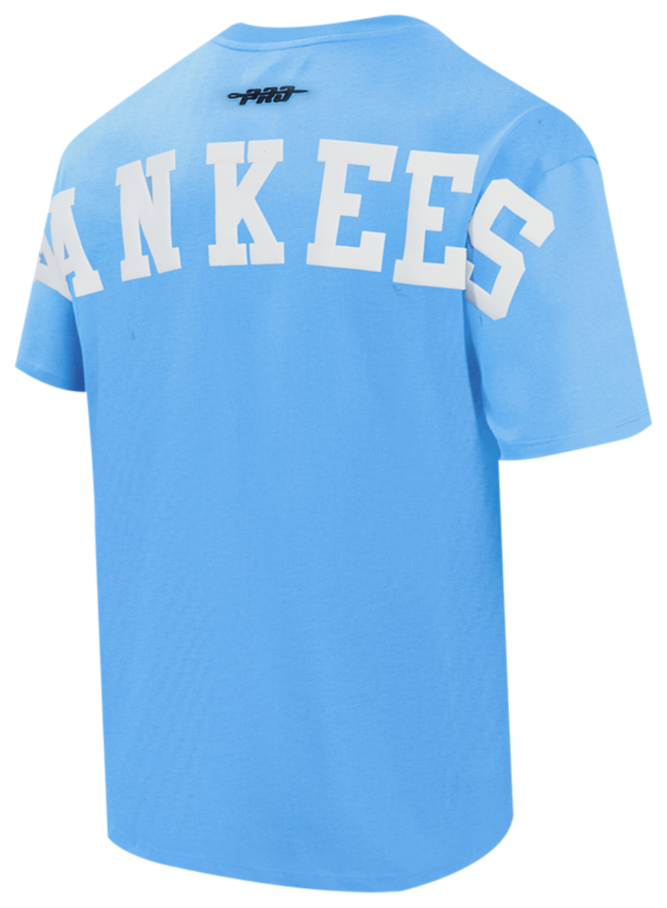 Pro Standard NEW YORK YANKEES TOP Image 2 of 4. Tap to open photo gallery.