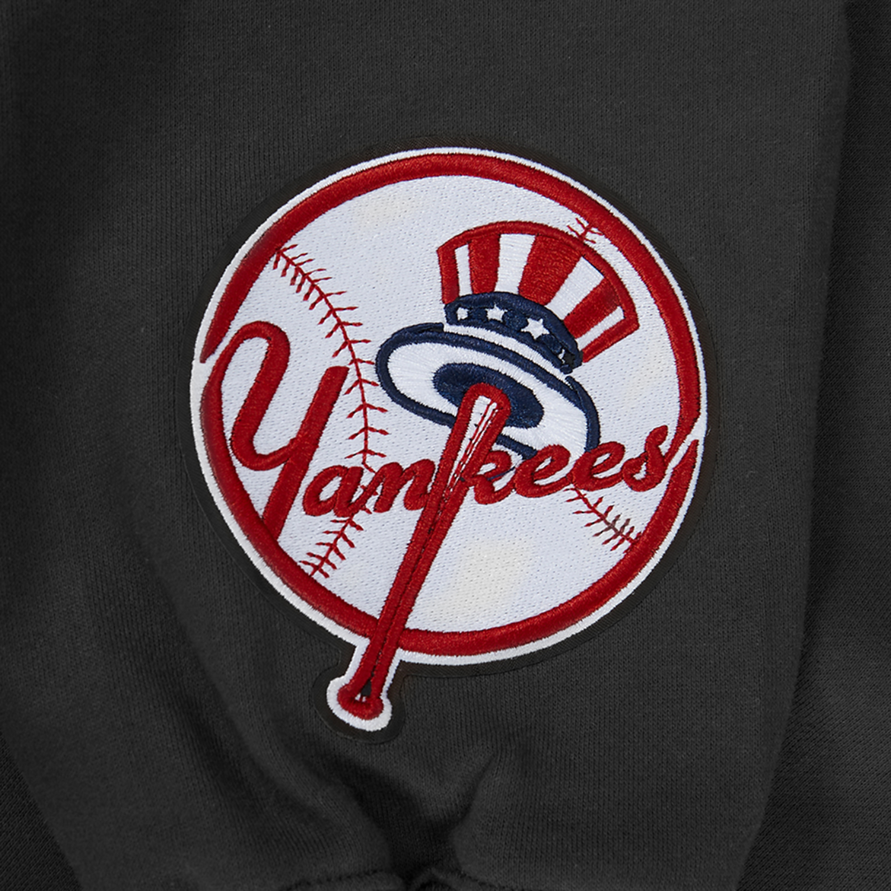 Pro Standard Yankees Pullover Hoodie Image 3 of 4. Tap to open photo gallery.