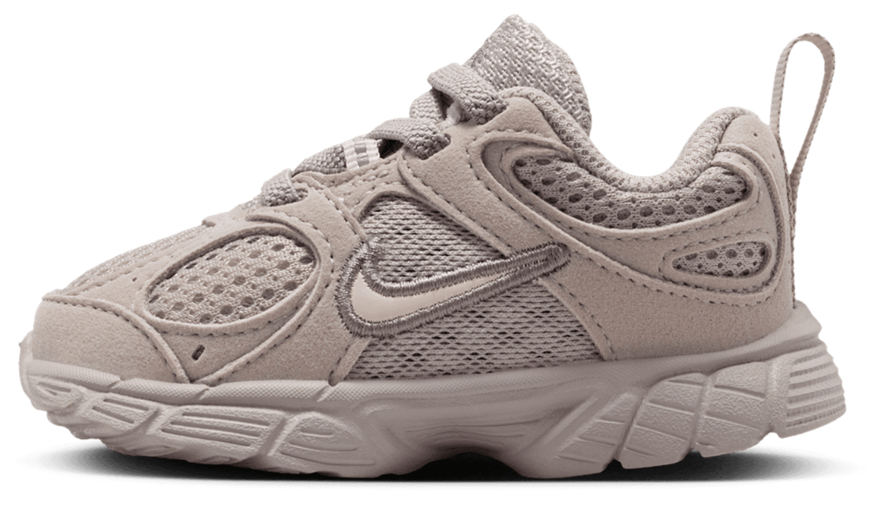 Nike V5 RNR Suede Image 2 of 7. Tap to open photo gallery.