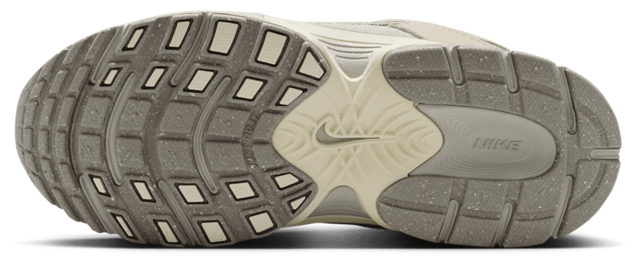 Nike V5 RNR Suede Image 5 of 8. Tap to open photo gallery.