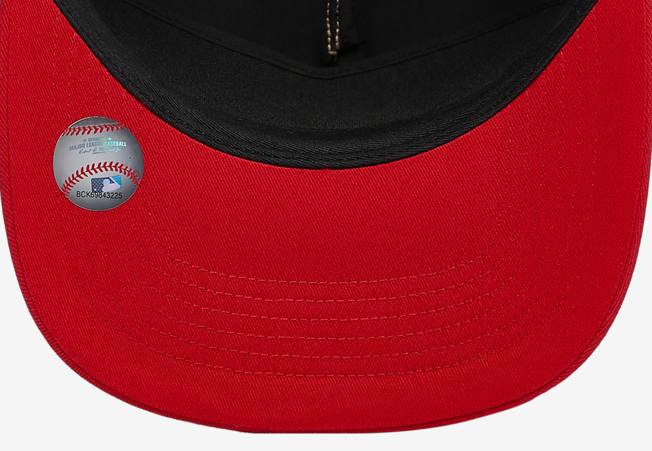 47 Brand New York Yankees Two Tone Hitch Image 5 of 5. Tap to open photo gallery.