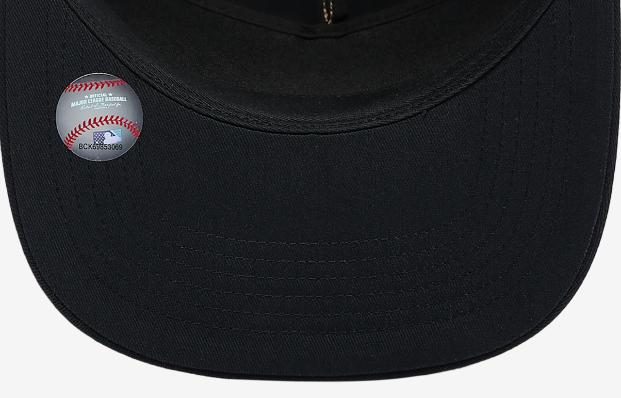 47 Brand New York Yankees Two Tone Hitch Image 5 of 5. Tap to open photo gallery.