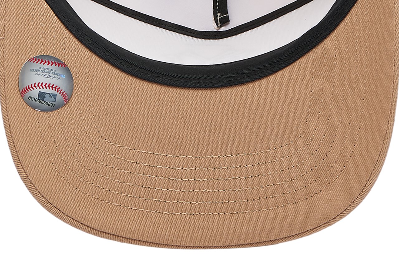 47 Brand New York Yankees Two Tone Hitch Image 5 of 5. Tap to open photo gallery.