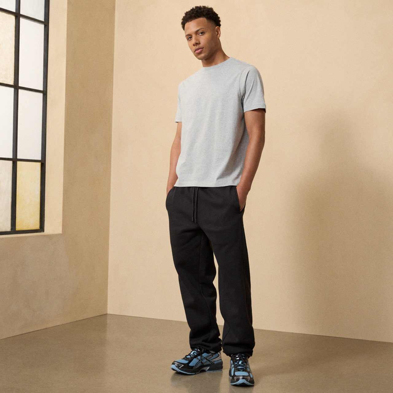 CSG Troupe Fleece Pants Image 5 of 5. Tap to open photo gallery.