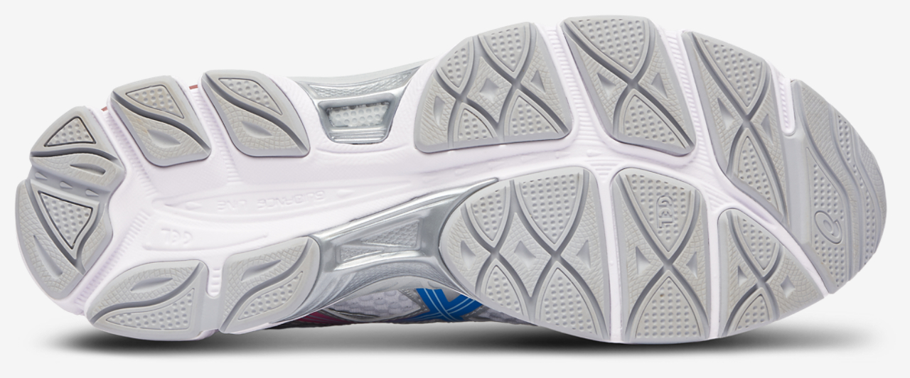 ASICS® GEL-Cumulus 16 Image 4 of 4. Tap to open photo gallery.