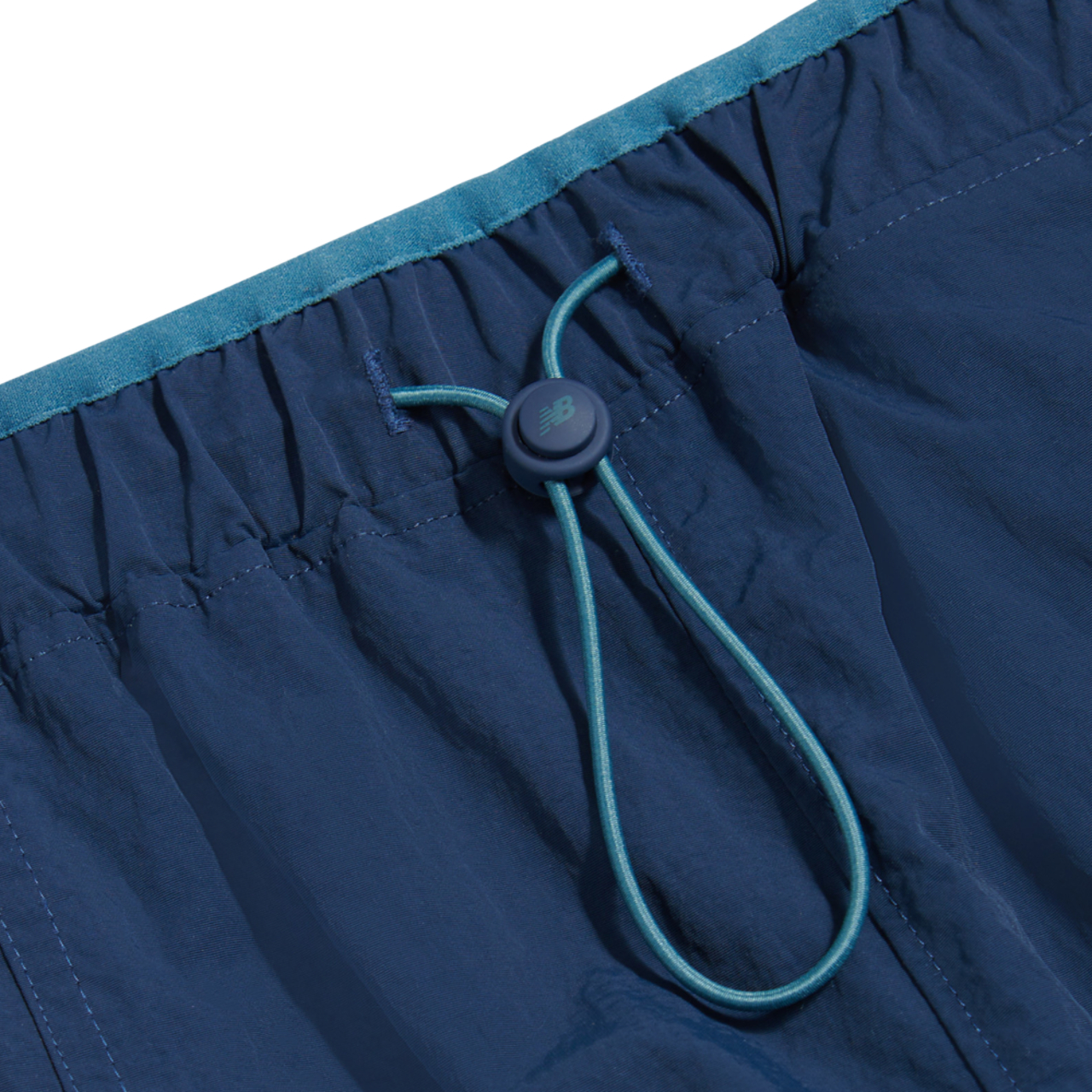 New Balance NB GSB PREMIUM PANELLED PARACHUTE TROUSER Image 3 of 4. Tap to open photo gallery.