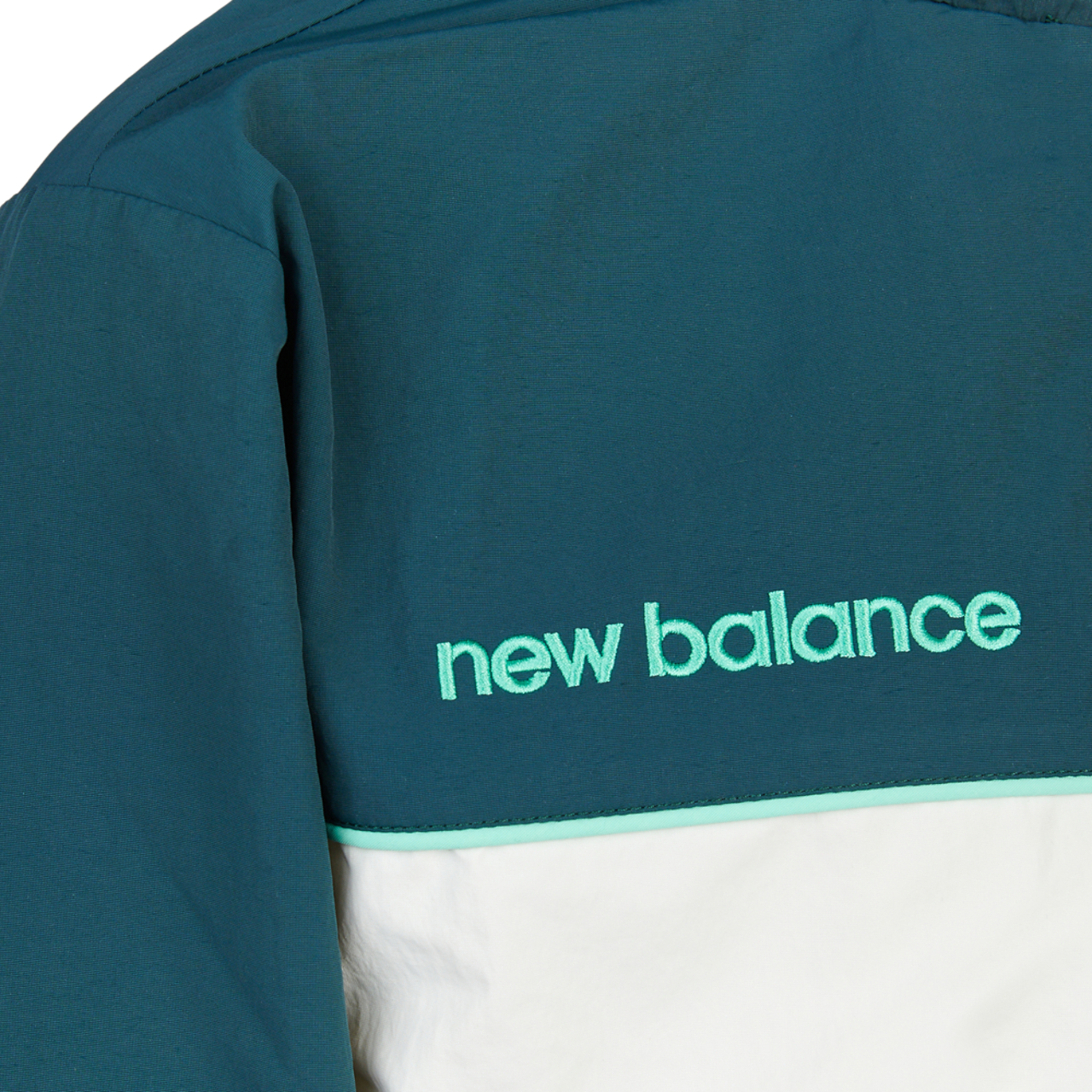 New Balance NB GSG PREMIUM FULL ZIP FUNNEL JACKET Image 4 of 6. Tap to open photo gallery.
