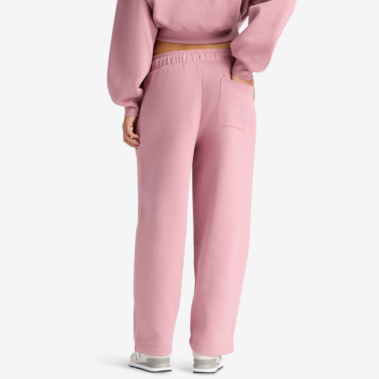 New Balance Linear Heritage Fleece Barrel Pants Image 2 of 6. Tap to open photo gallery.