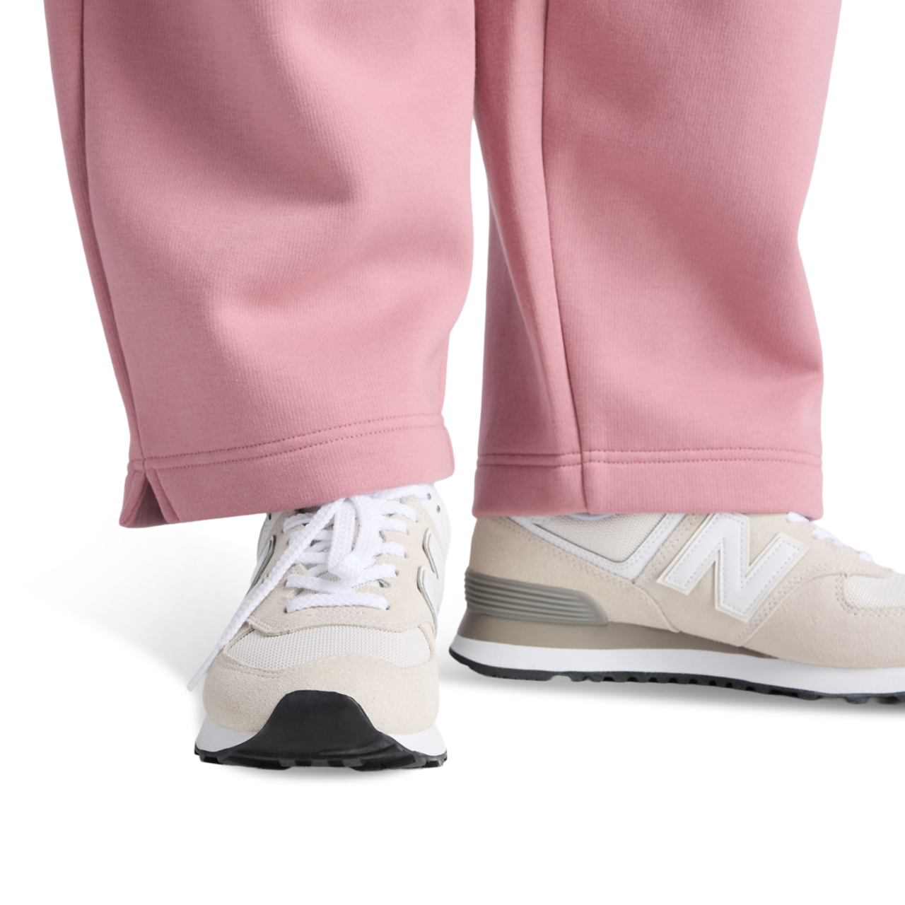 New Balance Linear Heritage Fleece Barrel Pants Image 6 of 6. Tap to open photo gallery.
