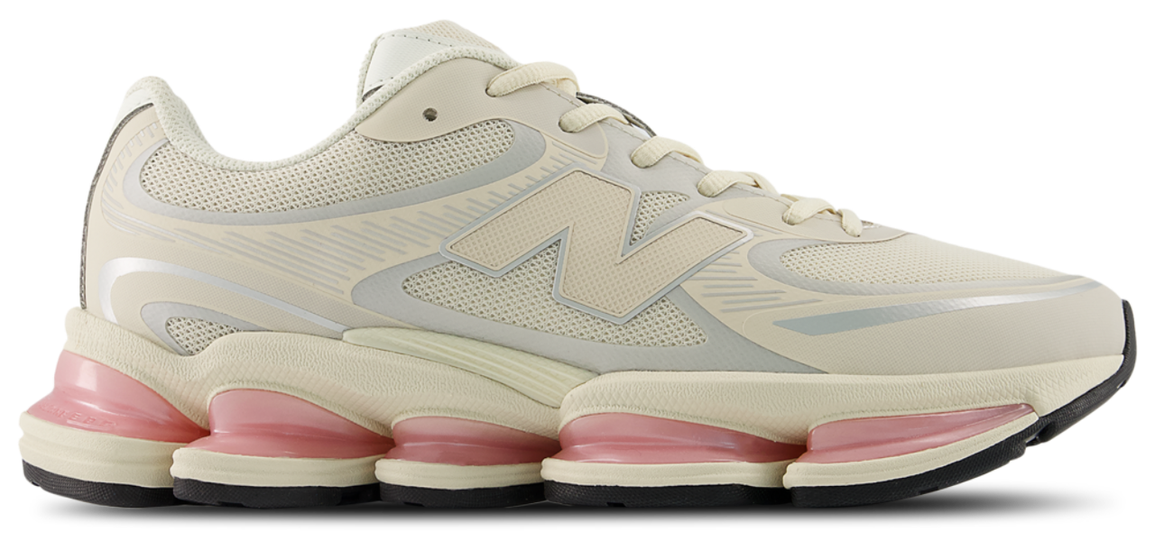 New Balance 2000 Image 1 of 4. Tap to open photo gallery.