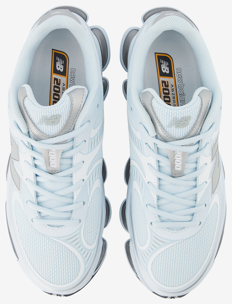 New Balance 2000 Image 4 of 5. Tap to open photo gallery.