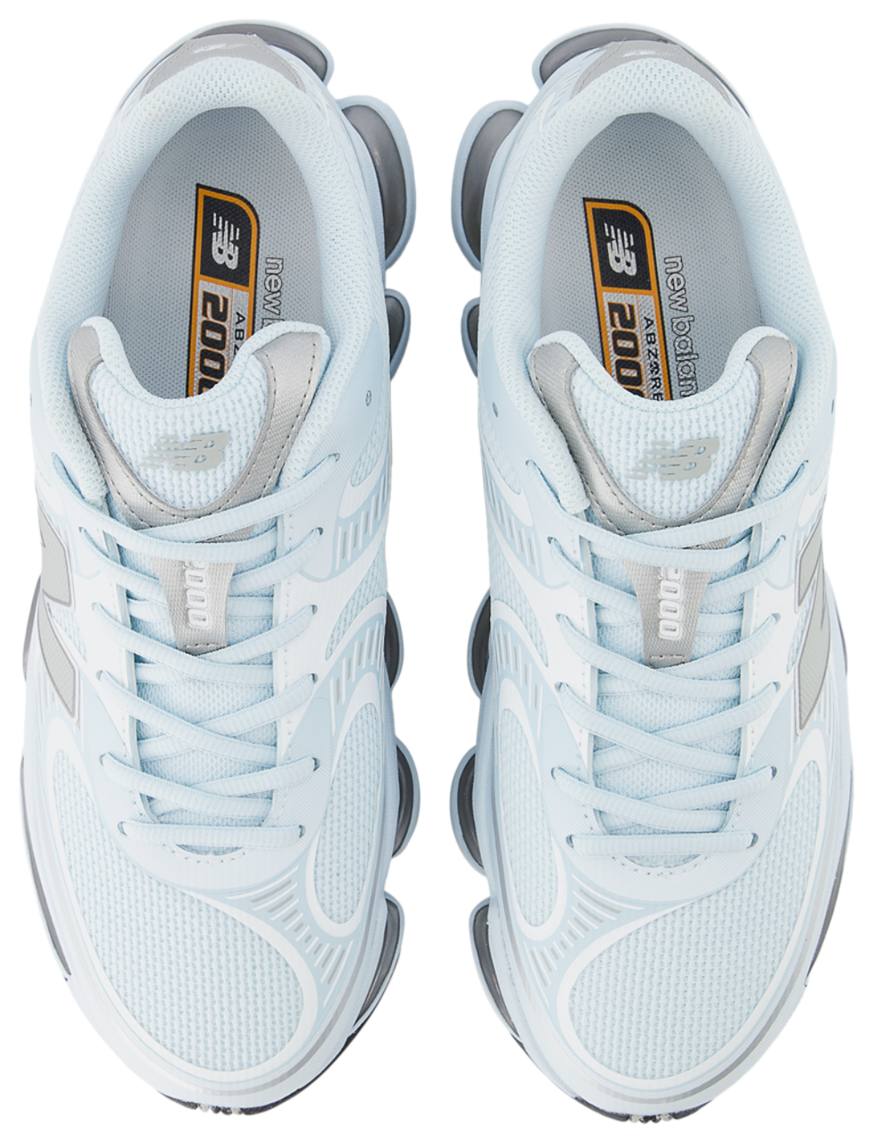 New Balance 2000 Image 4 of 5. Tap to open photo gallery.