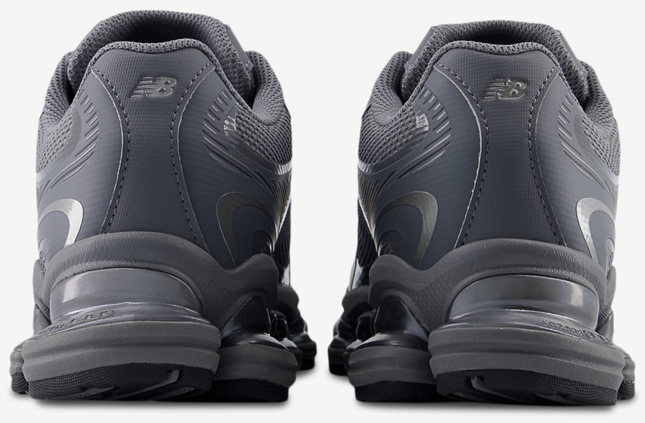 New Balance 2000 Image 3 of 5. Tap to open photo gallery.