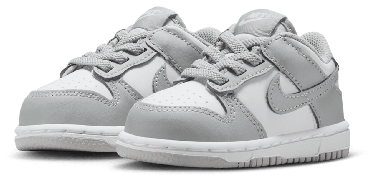 Nike Dunk Low   Image 6 of 7. Tap to open photo gallery.