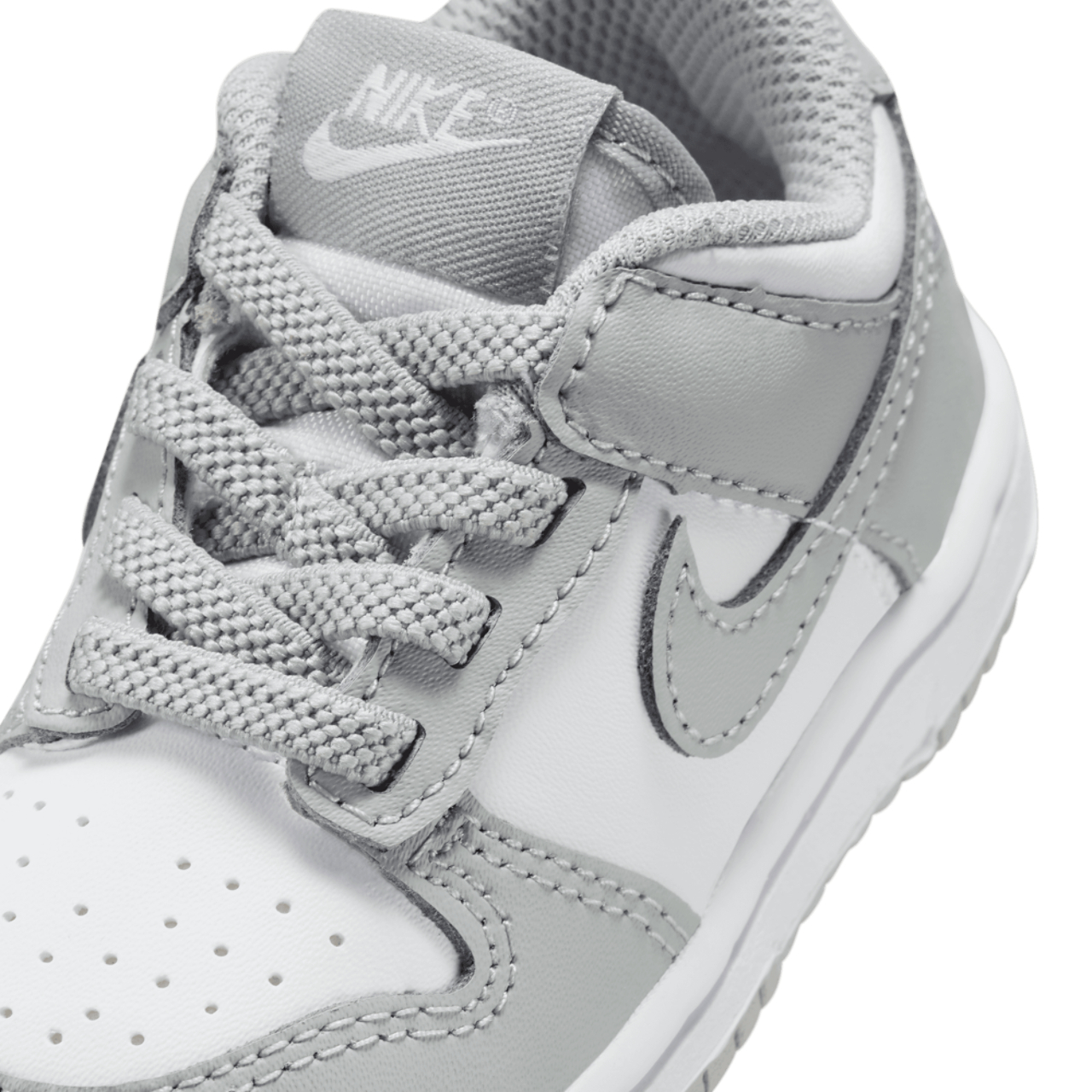 Nike Dunk Low   Image 7 of 7. Tap to open photo gallery.