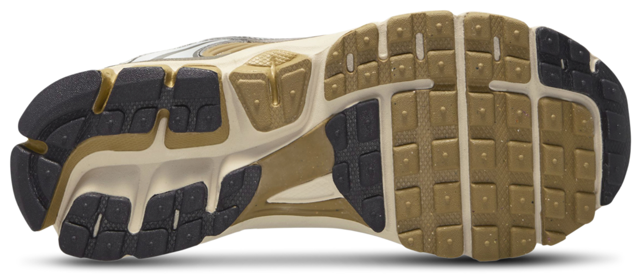 Nike Vomero 5  Image 4 of 4. Tap to open photo gallery.