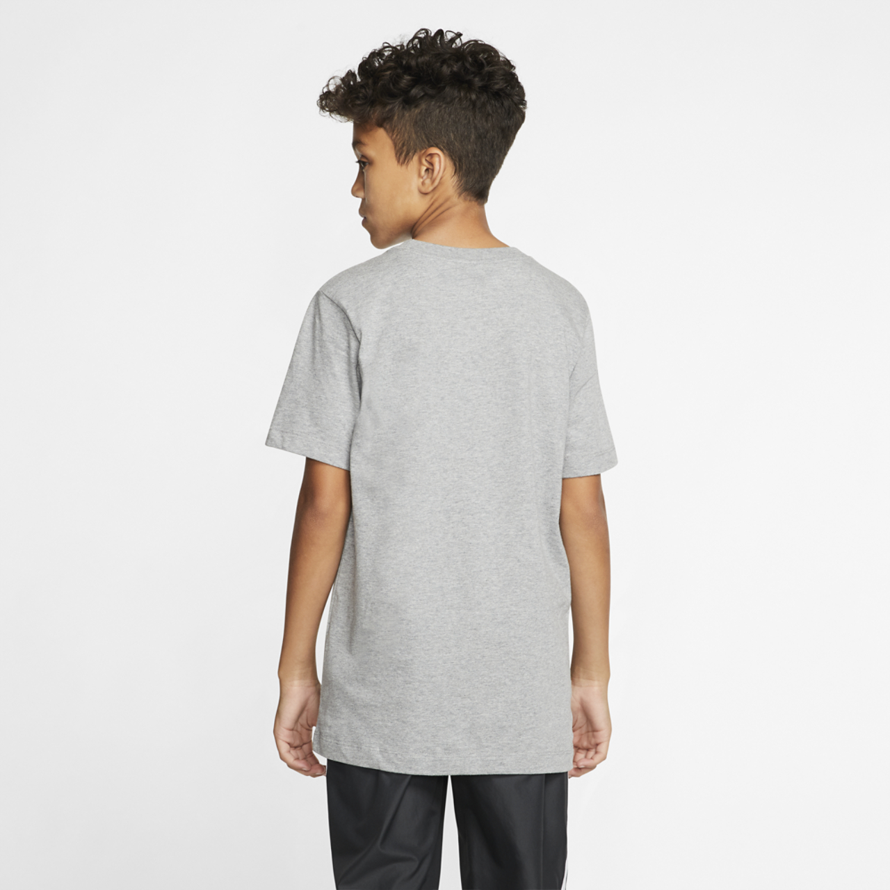 Nike T-Shirt Futura Image 3 de 4. Appuyez pour ouvrir la galerie de photos.