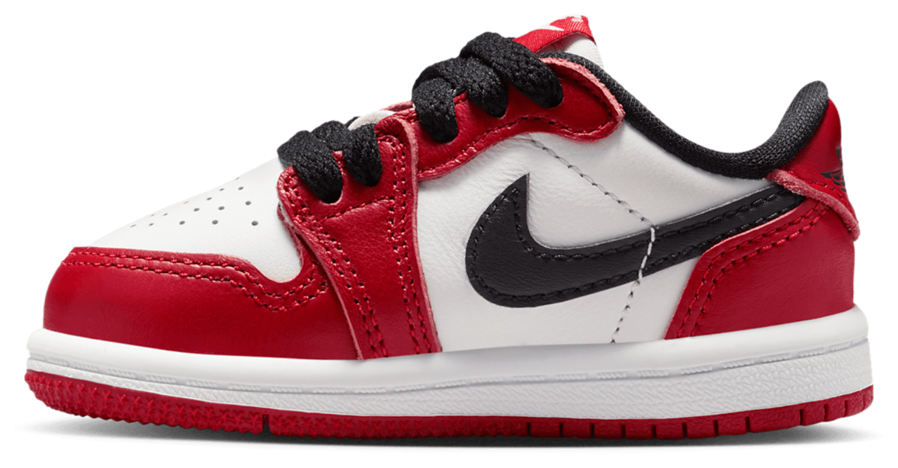 Jordan Retro 1 à tige basse Image 2 de 7. Appuyez pour ouvrir la galerie de photos.