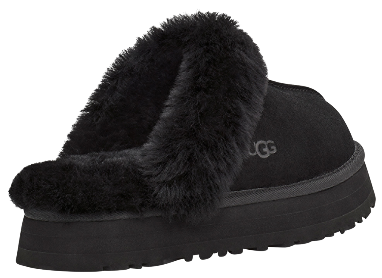 UGG Disquette Image 3 of 5. Tap to open photo gallery.