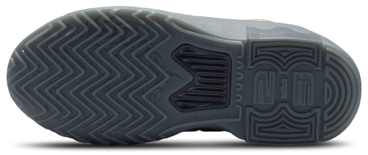 Nike Lebron Witness IX Image 5 of 5. Tap to open photo gallery.