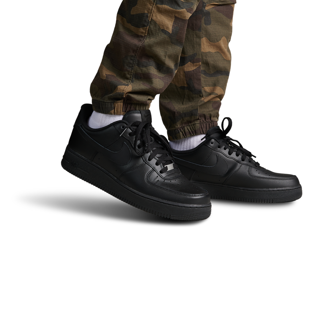 Nike Air Force 1 '07 Image 2 of 6. Tap to open photo gallery.