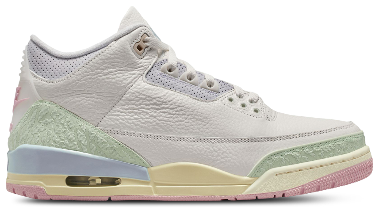 Jordan 3 Retro Image 1 of 7. Tap to open photo gallery.