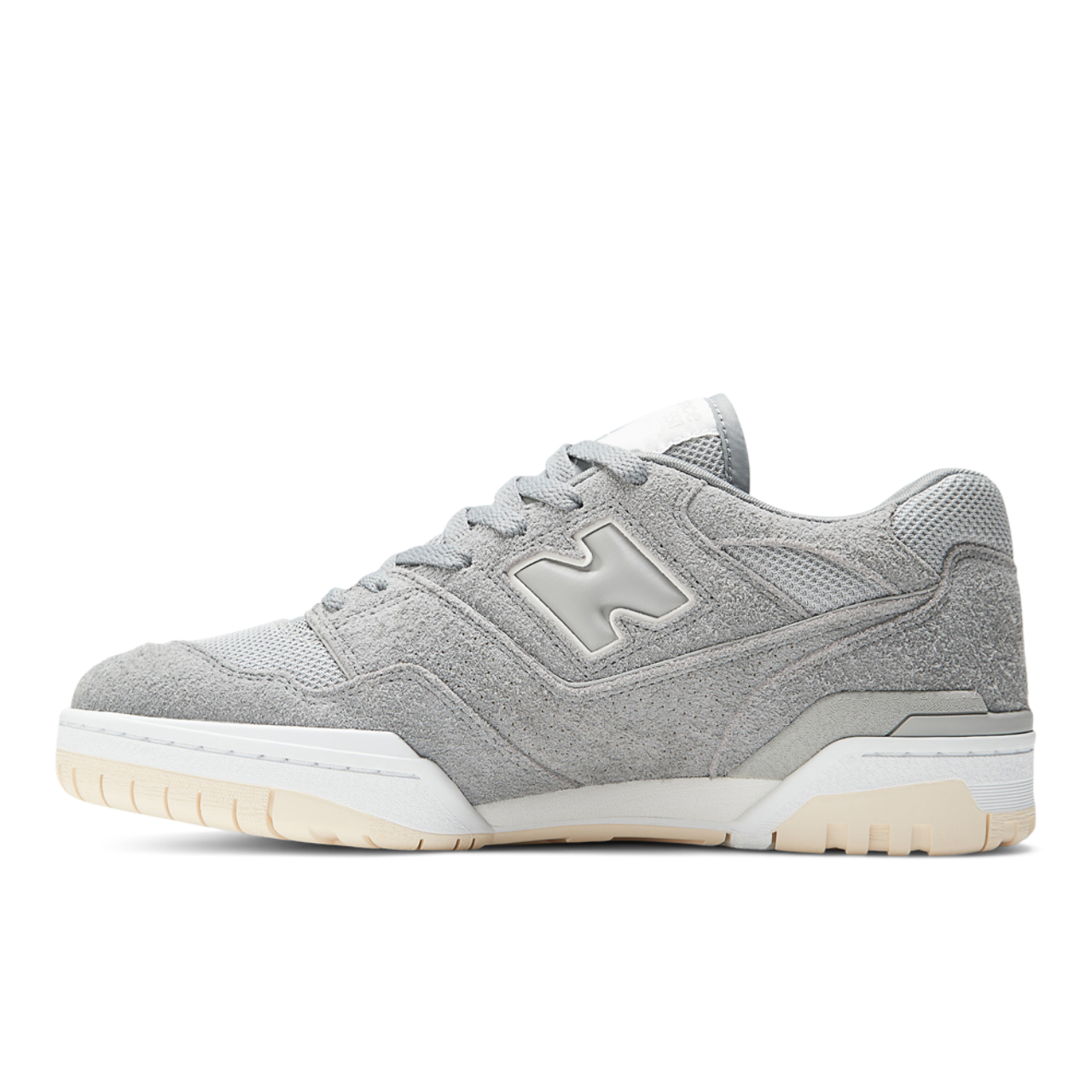 New Balance 550 Image 4 of 6. Tap to open photo gallery.