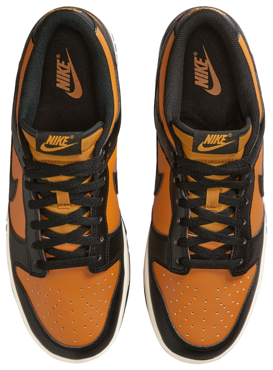 Nike Dunk Low Retro Image 5 of 8. Tap to open photo gallery.