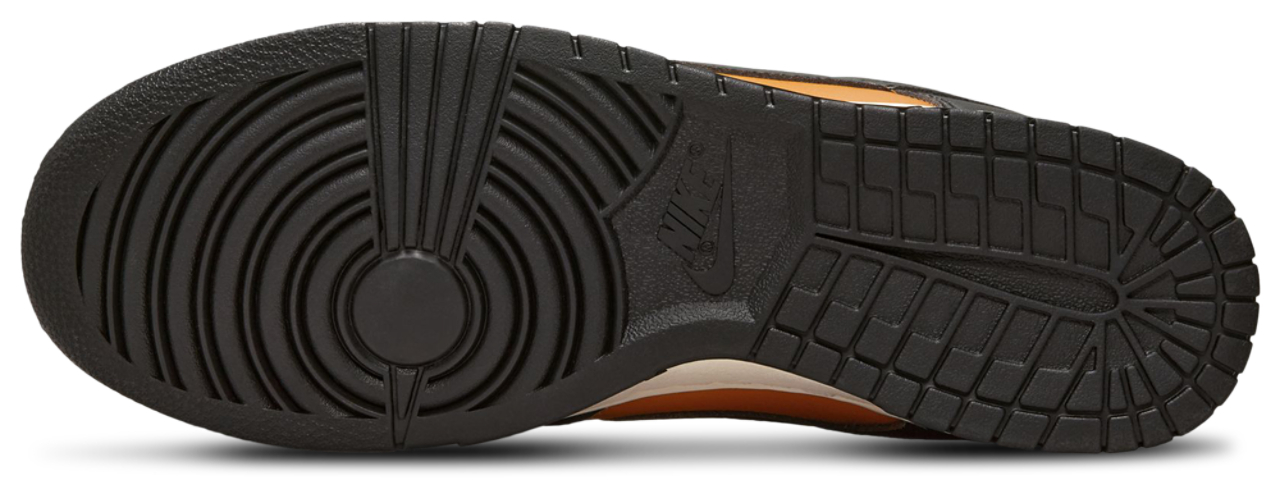 Nike Dunk Low Retro Image 6 of 8. Tap to open photo gallery.