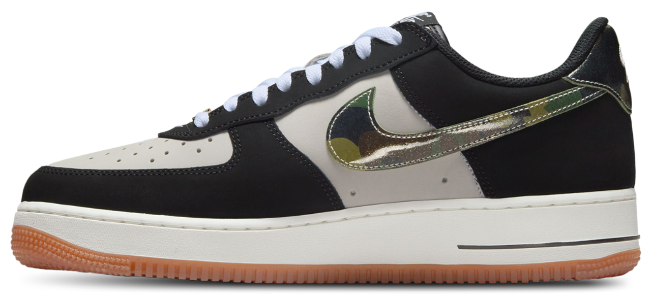 Nike Air Force 1 '07 Image 4 of 8. Tap to open photo gallery.