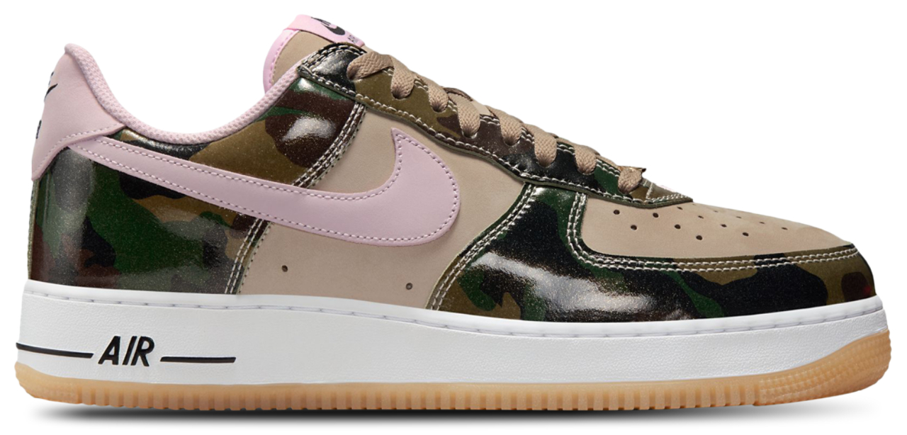 Nike Air Force 1 '07 Image 1 of 8. Tap to open photo gallery.