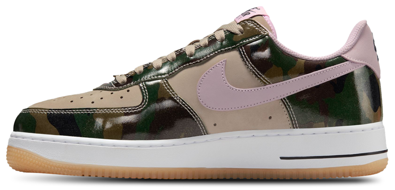 Nike Air Force 1 '07 Image 4 of 8. Tap to open photo gallery.