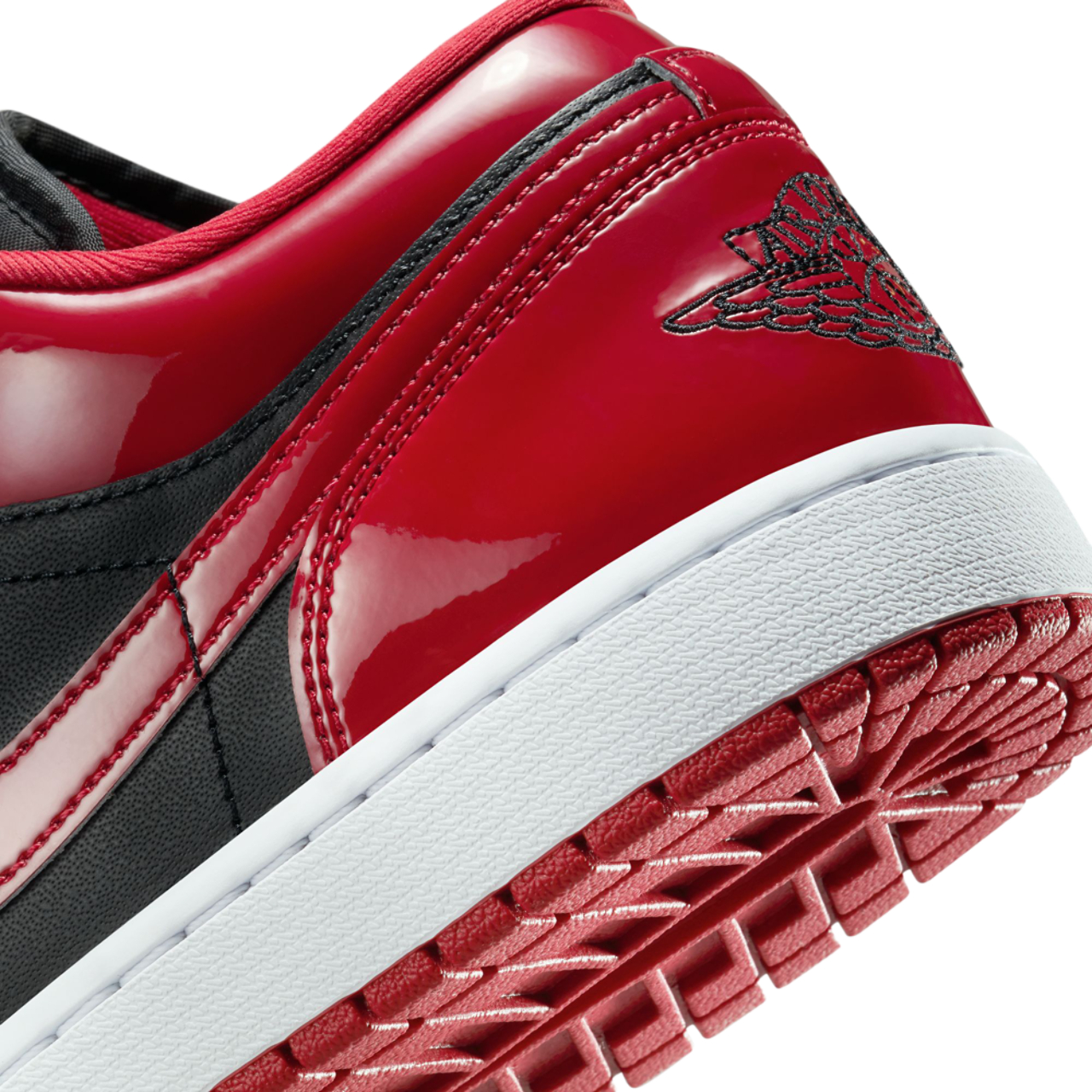 Jordan 1 Low Retro SE Image 8 of 9. Tap to open photo gallery.
